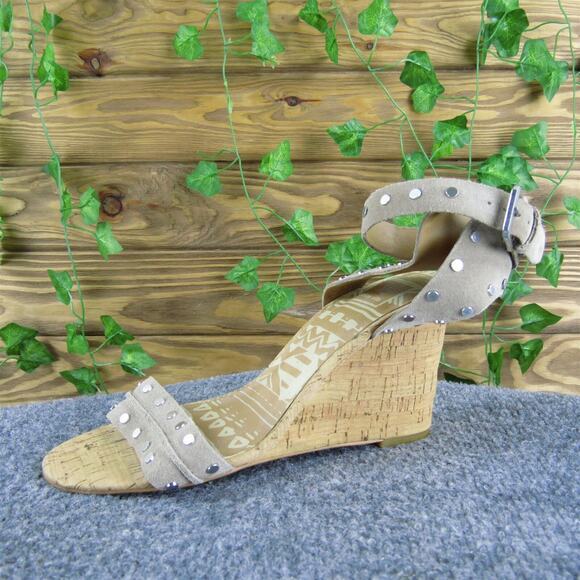 Dolce Vita Women Stud Everve Dante‎ Ankle Strap Taupe Suede 8 Medium Gently Used - Picture 1 of 7